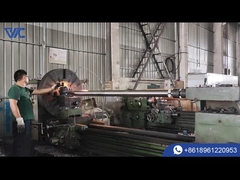 Đoán xem công nghệ nào làm cho cây gậy sáng như vậy?